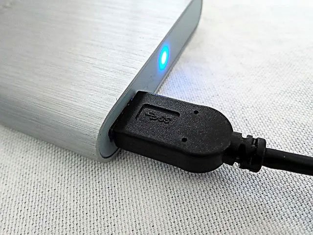 Tại sao router thiết kế cổng USB